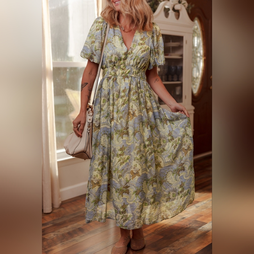 Chic Floral Midi Dress in Blue and Green